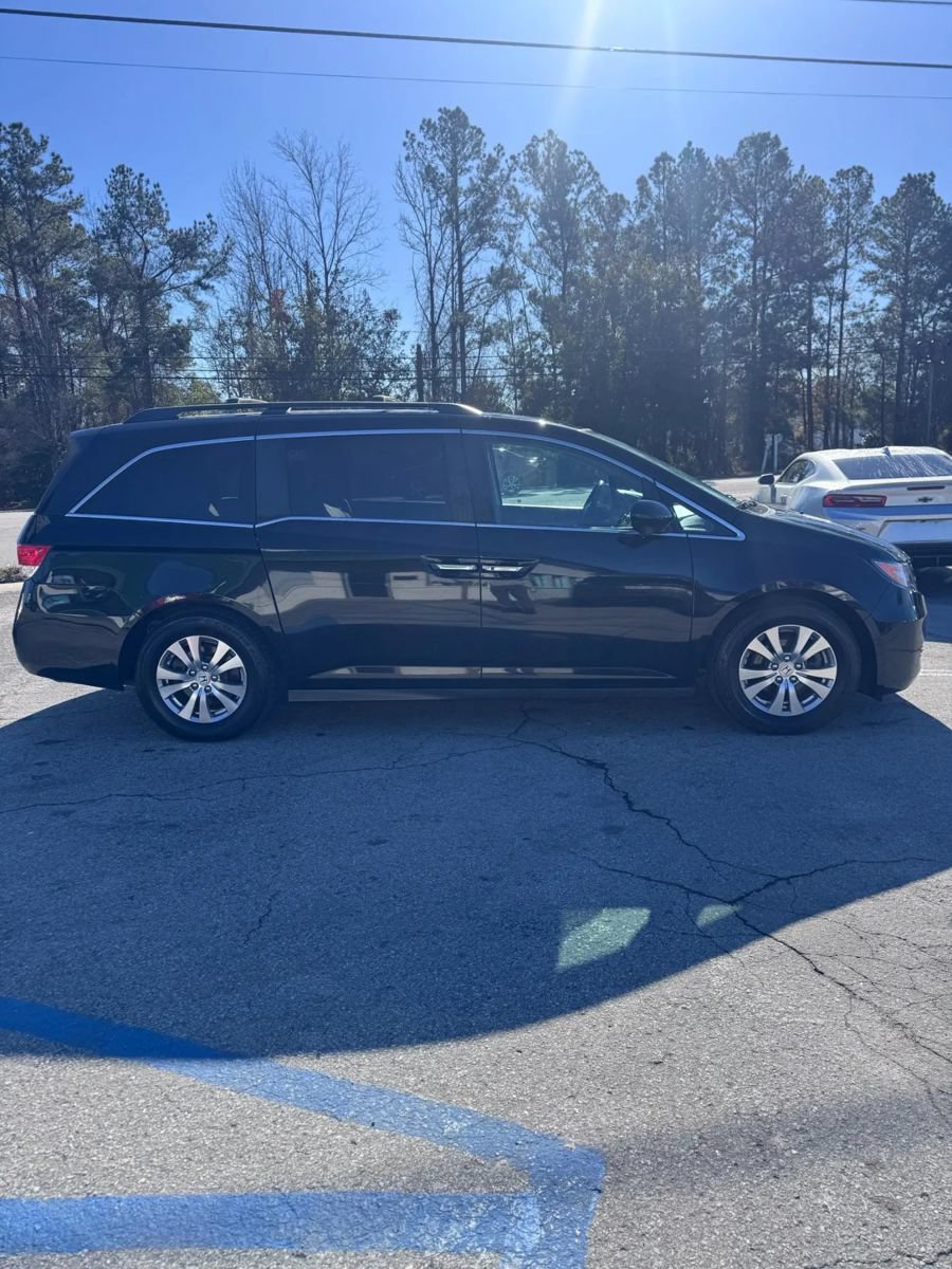 Used 2016 Honda Odyssey SE image 8