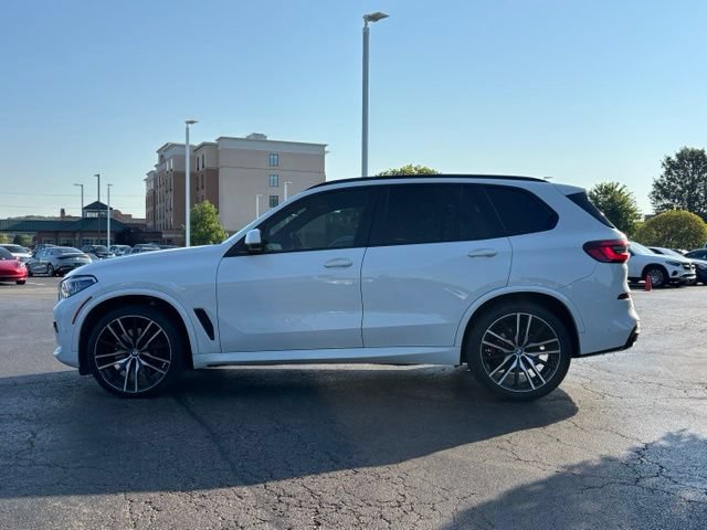Used 2022 BMW X5 xDrive40i w/ M Sport Package AWD/4WD image 6