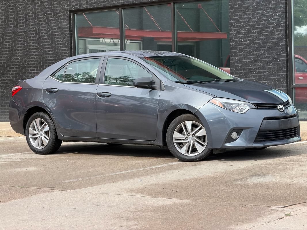 Used 2014 Toyota Corolla LE FWD image 16