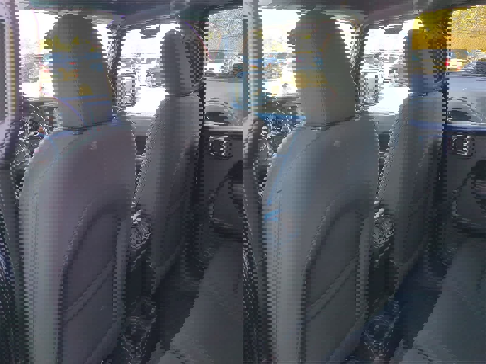 Certified 2023 Jeep Wrangler Unlimited Sport w/ Xtreme 35 Tire Package image 17