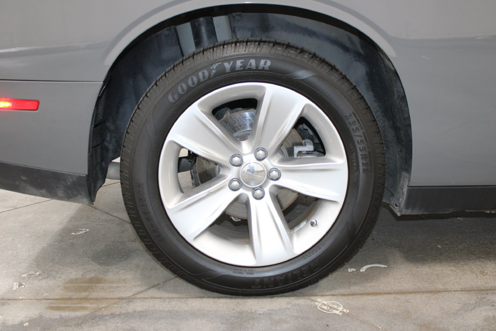 Used 2023 Dodge Challenger SXT RWD image 44