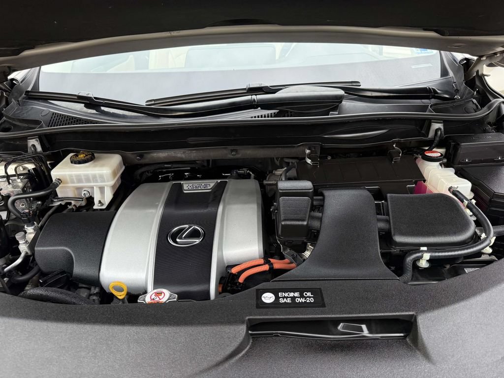 Used 2017 Lexus RX 450h AWD w/ Luxury Package image 28