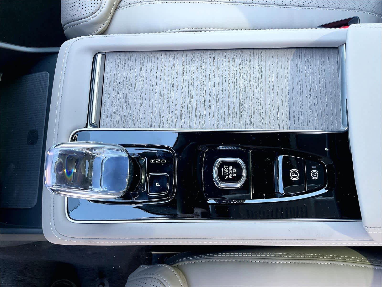 New 2026 Volvo XC90 T8 Ultra w/ Lounge Package image 10