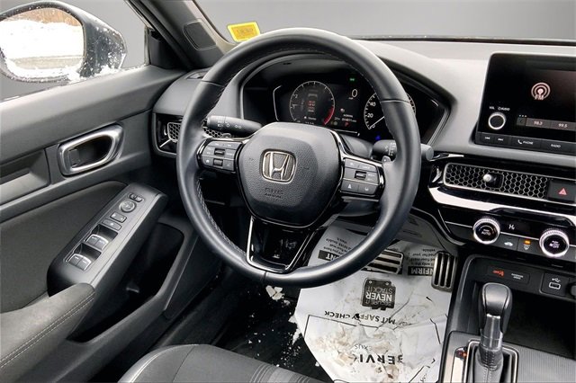 Used 2023 Honda Civic Sport image 11