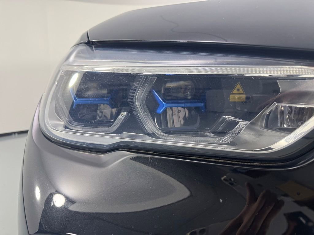 Used 2019 BMW X5 xDrive50i w/ M Sport Package AWD/4WD image 8