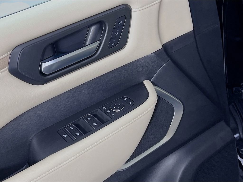 New 2026 Nissan Armada Platinum image 18