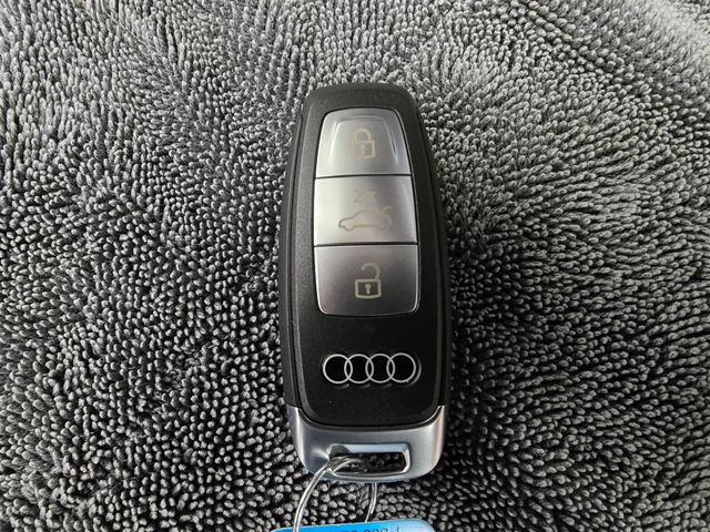 New 2027 Audi SQ8 Prestige AWD/4WD image 43