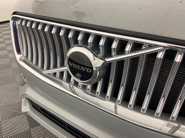 Certified 2024 Volvo XC90 T8 Ultimate w/ Protection Package AWD/4WD image 9