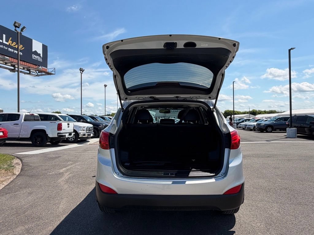 Used 2012 Hyundai Tucson Limited w/ Premium Pkg FWD image 23