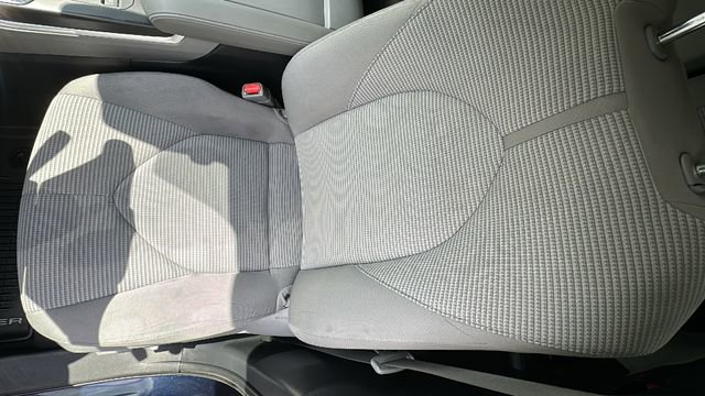 Used 2020 Toyota Highlander LE AWD/4WD image 20