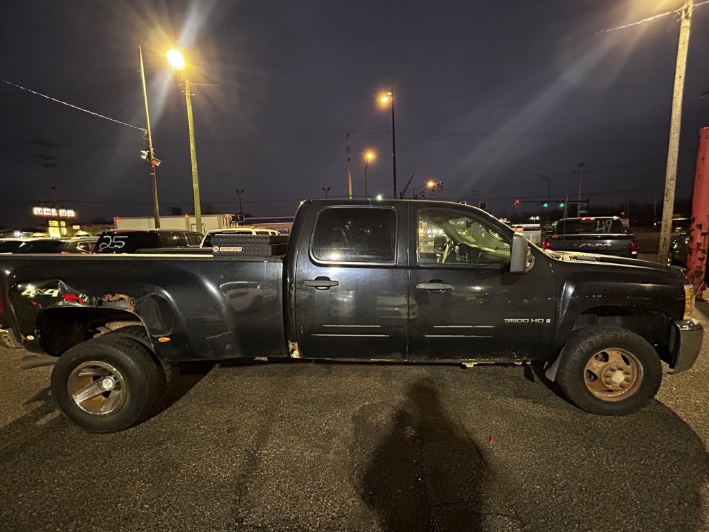 Used 2008 Chevrolet Silverado 3500 LT w/ EZ-Lift Tailgate Package image 7
