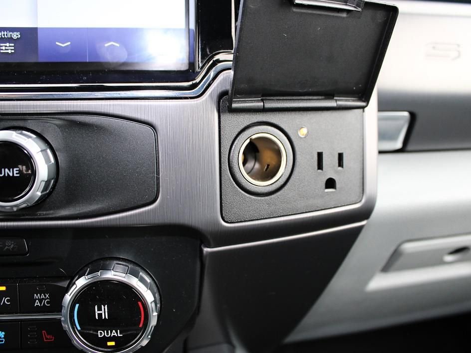 Used 2022 Ford F450 Limited w/ FX4 Off-Road Package image 14