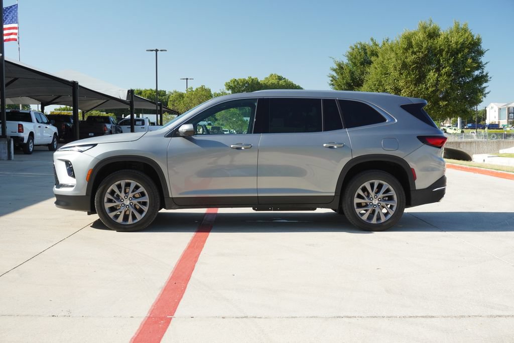 Used 2026 Buick Enclave Preferred FWD image 2