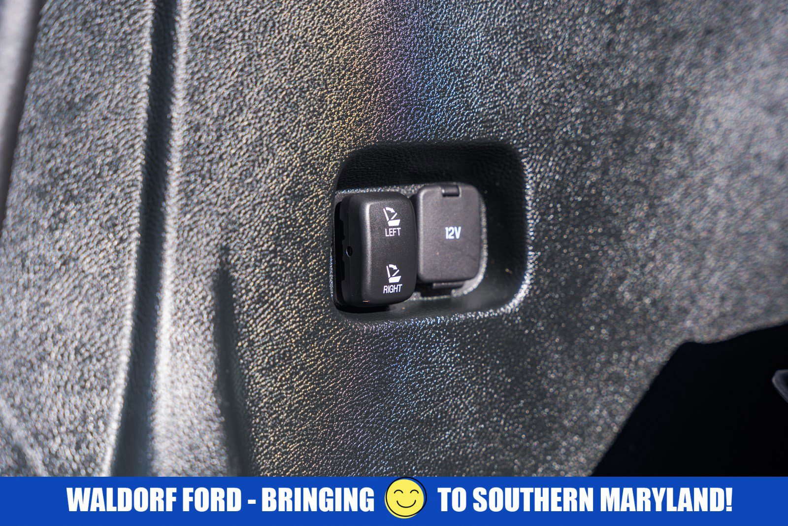 Used 2022 Ford Edge Titanium image 12