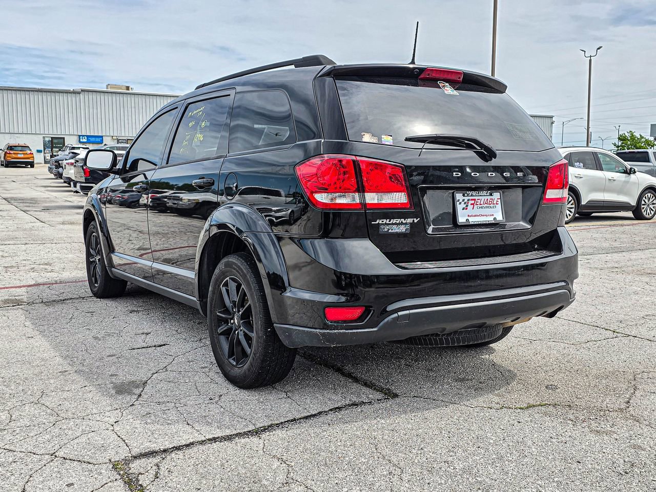 Used 2019 Dodge Journey SE w/ Premium Group FWD image 4