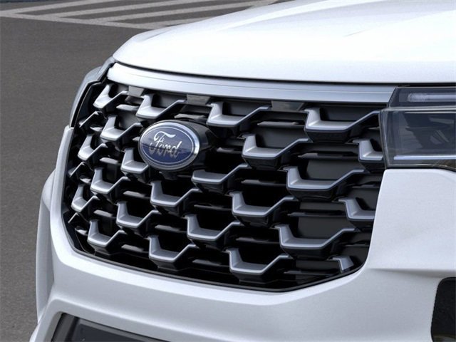 New 2026 Ford Explorer Platinum w/ LUX Leather Package image 17