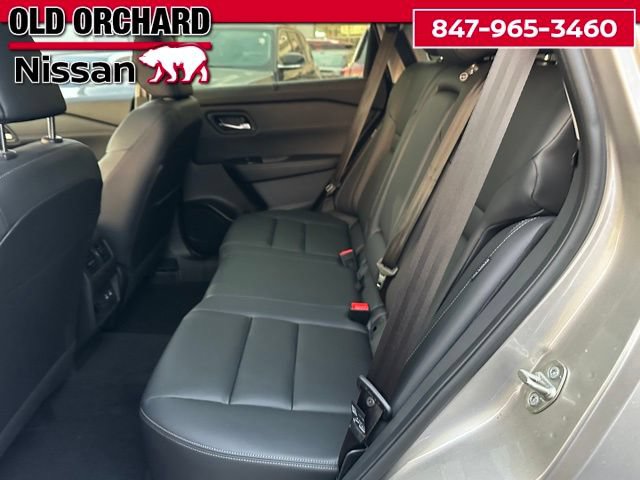 Used 2025 Nissan Rogue SL w/ SL Premium Package AWD/4WD image 12