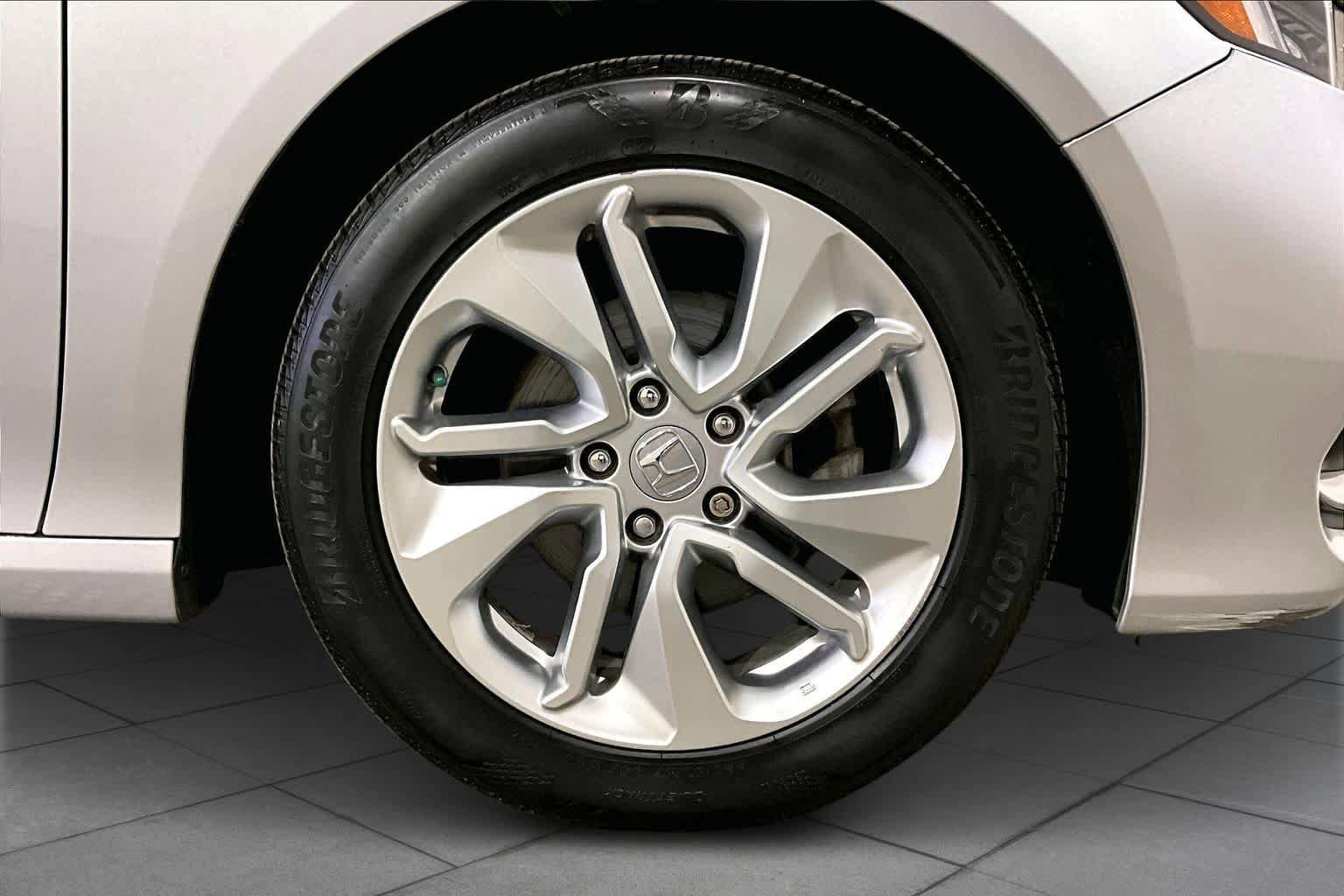 Used 2019 Honda Accord LX image 11