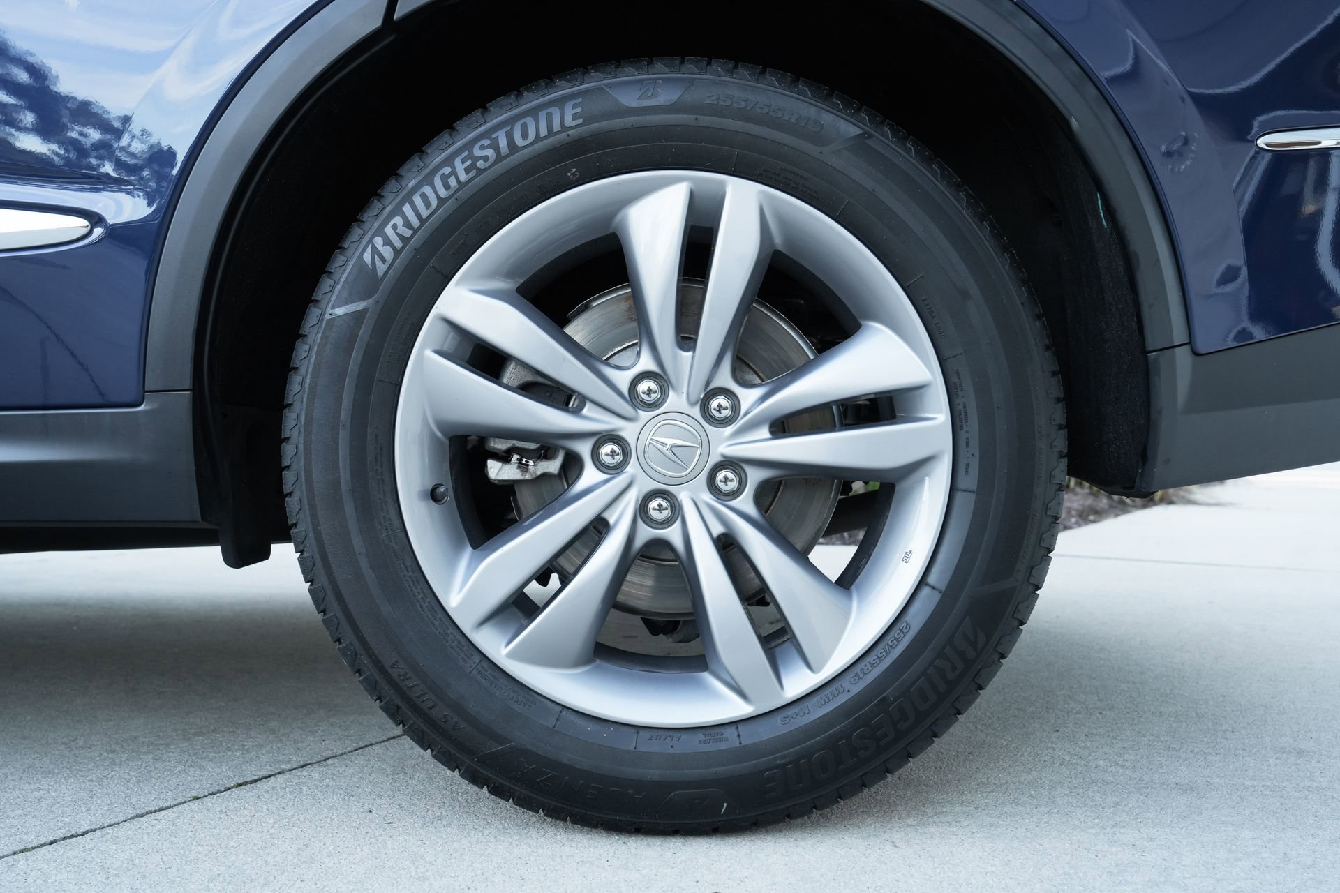 Used 2022 Acura MDX FWD image 30