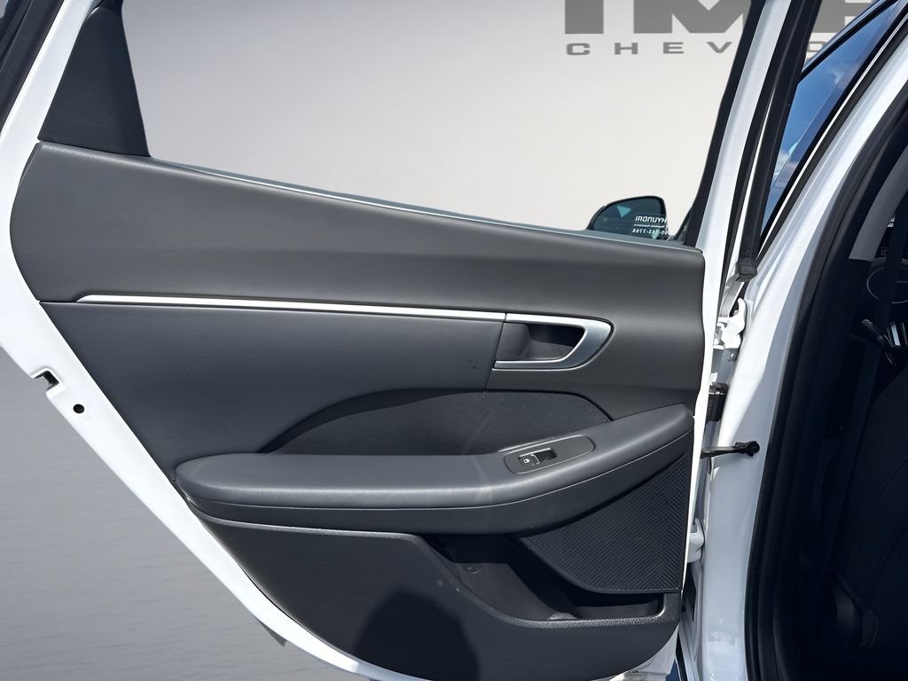 Used 2025 Hyundai Sonata SEL FWD image 29