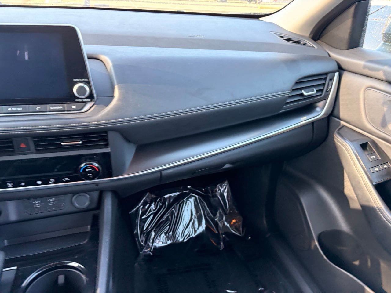 Certified 2025 Nissan Rogue SV AWD/4WD image 25