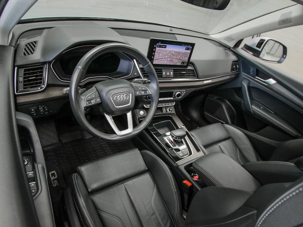 Used 2023 Audi Q5 e Premium Plus w/ Premium Plus Package AWD/4WD image 13