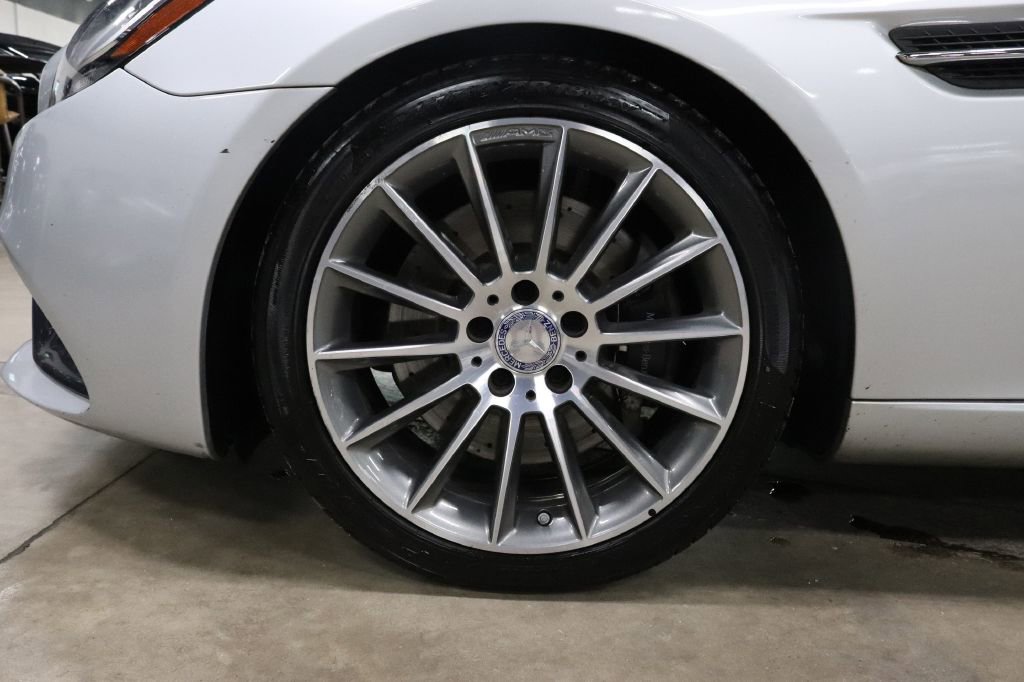Used 2017 Mercedes-Benz SLC 300 image 35
