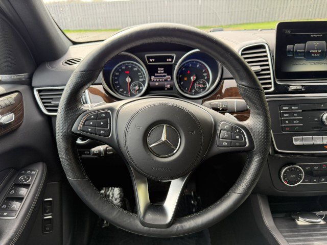 Used 2017 Mercedes-Benz GLS 450 4MATIC image 11