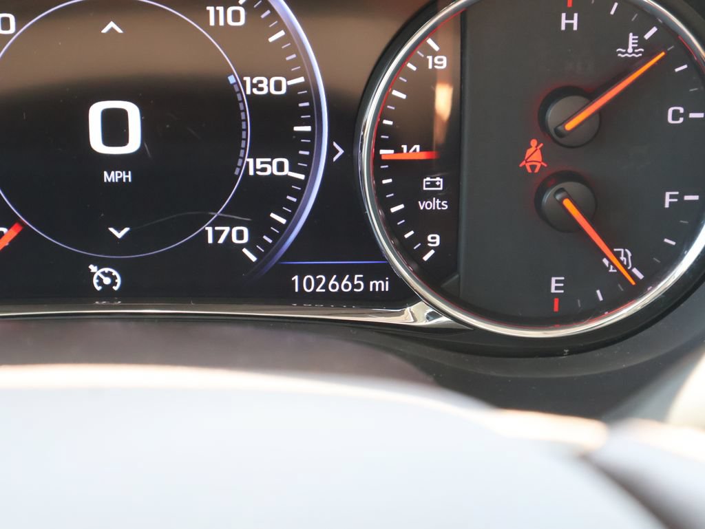 Used 2020 GMC Acadia SLT w/ Driver Alert Package II FWD image 30