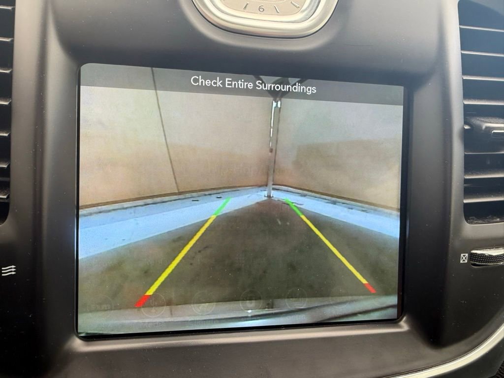 Used 2019 Chrysler 300 Limited image 23