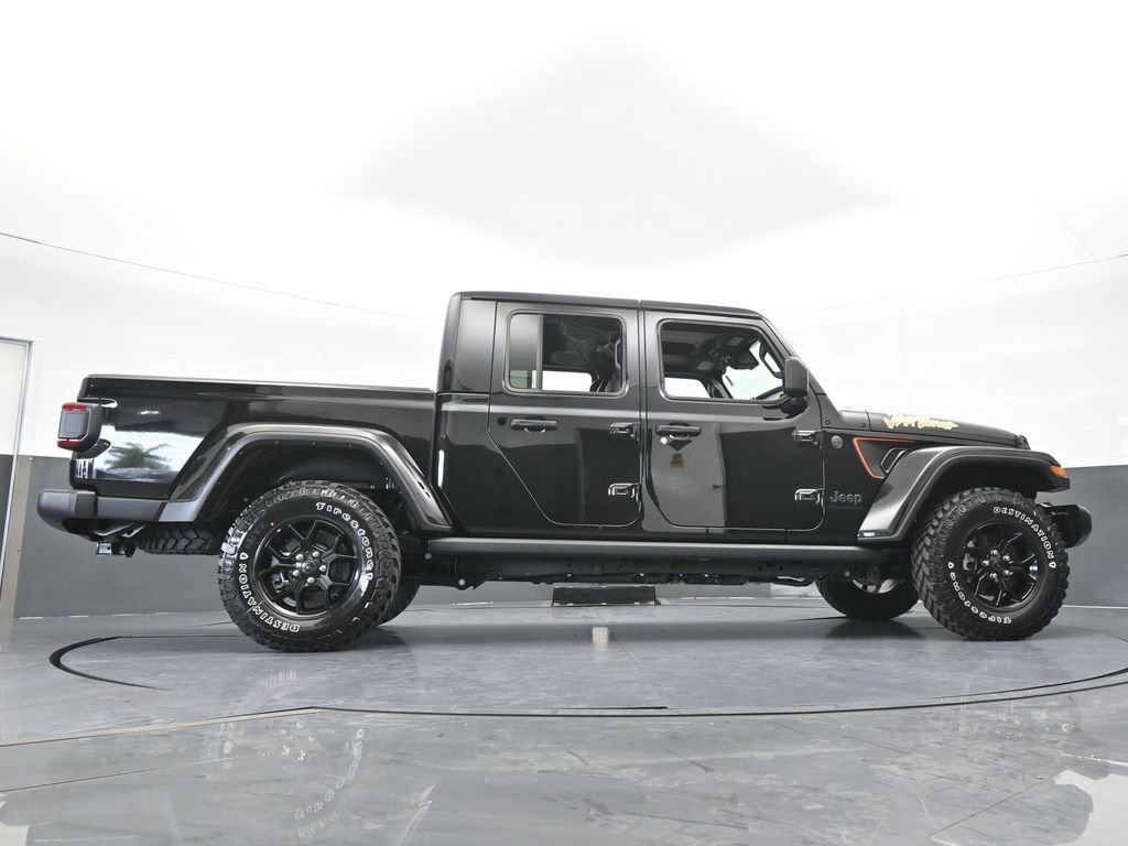 Used 2024 Jeep Gladiator Sport AWD/4WD image 57