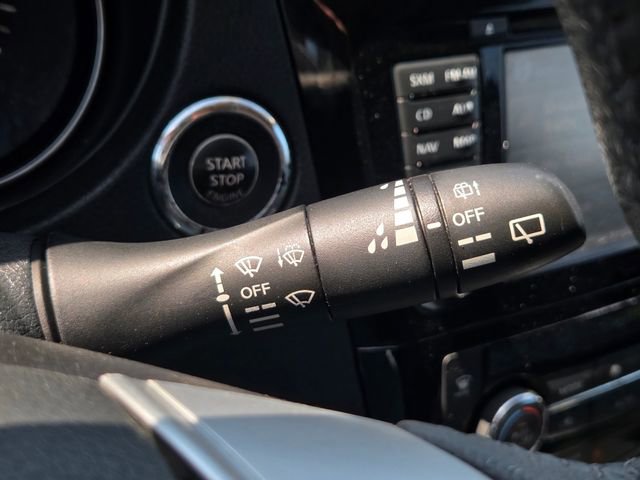 Used 2016 Nissan Rogue SL w/ SL Premium Package FWD image 42