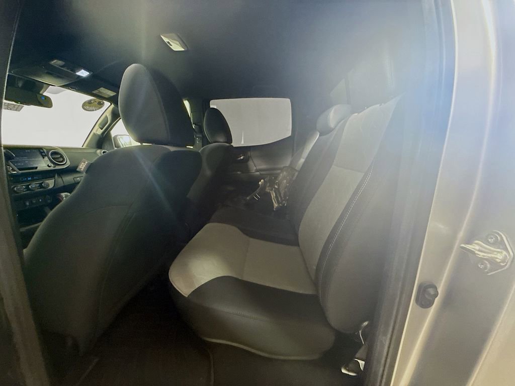 Used 2023 Toyota Tacoma TRD Sport AWD/4WD image 24