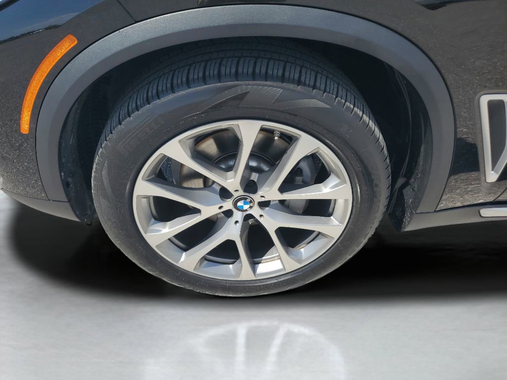 Used 2019 BMW X5 xDrive40i w/ Executive Package image 10