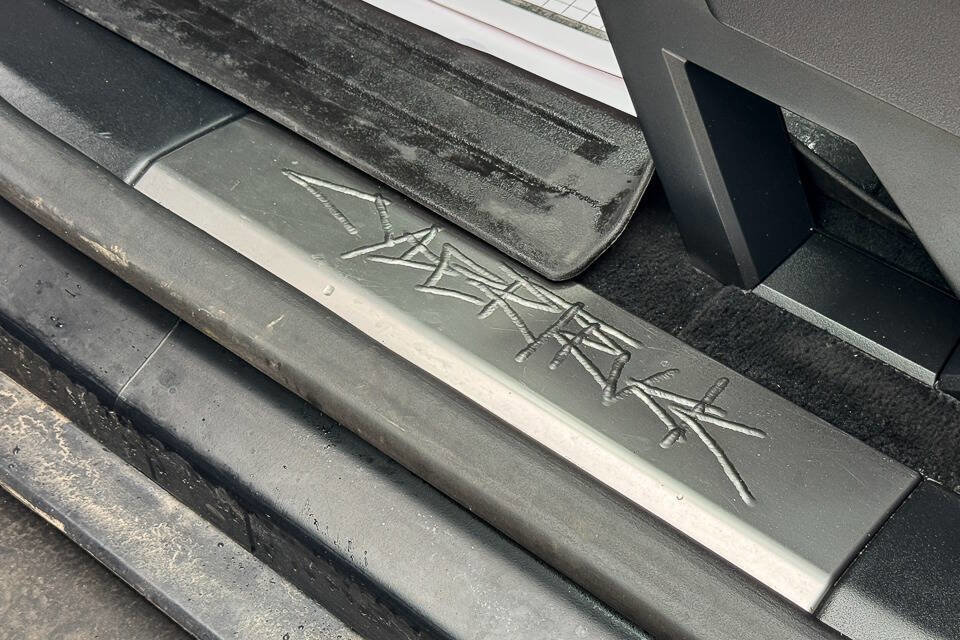 Used 2024 Tesla Cybertruck AWD Crew Cab image 25