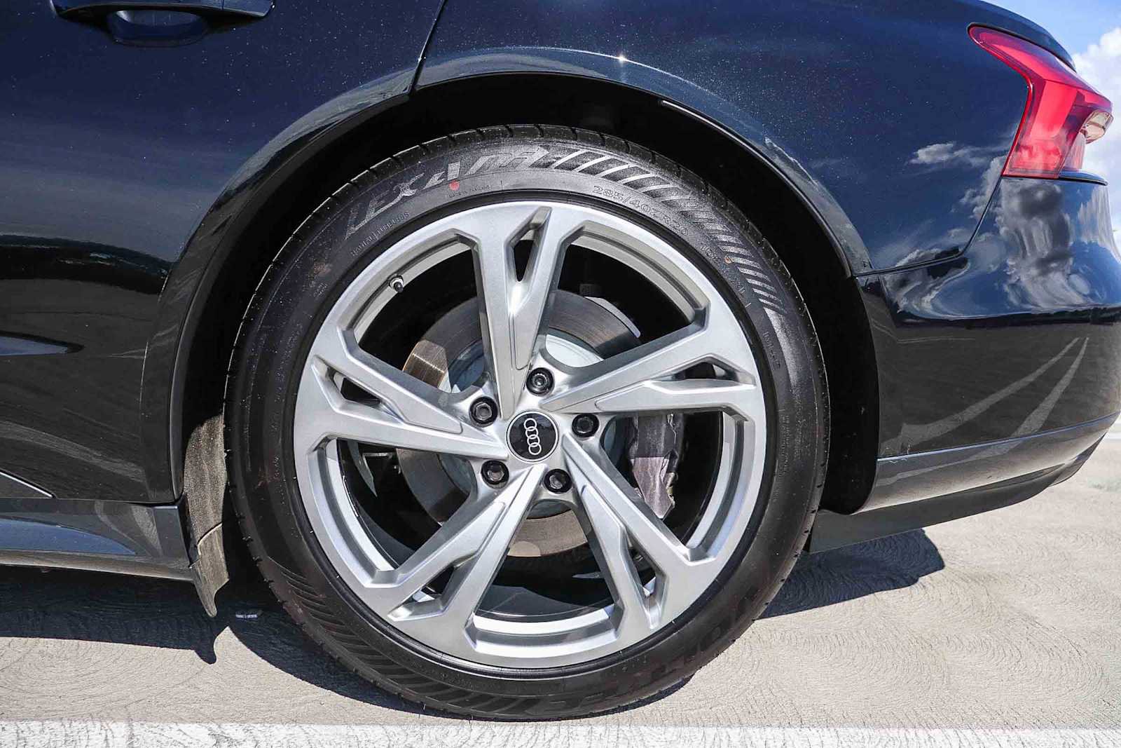 Used 2023 Audi e-tron GT Premium Plus AWD/4WD image 13