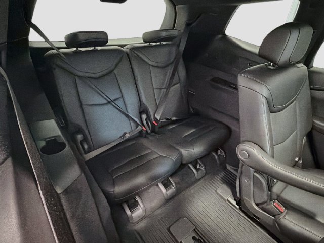 Certified 2024 Cadillac XT6 Premium Luxury w/ LPO, Floor Liner Package AWD/4WD image 24
