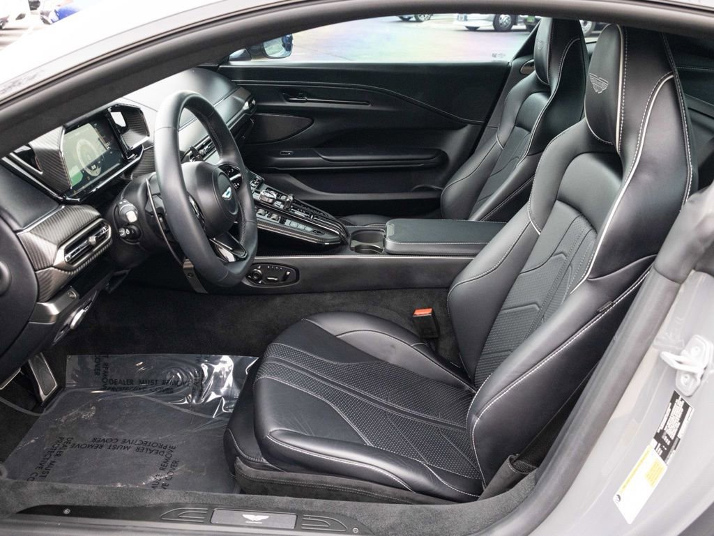 Used 2025 Aston Martin V8 Vantage Coupe image 25