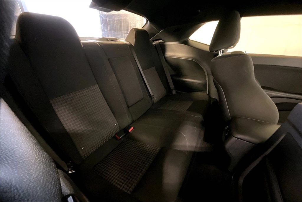 Used 2020 Dodge Challenger R/T RWD image 35