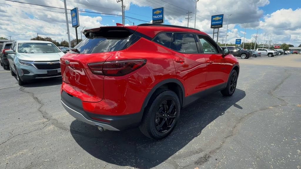 Used 2024 Chevrolet Blazer LT w/ Convenience Package AWD/4WD image 8