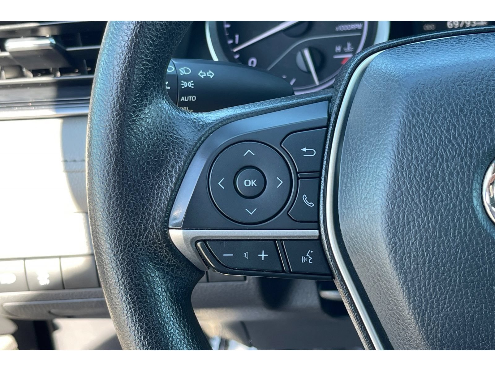 Used 2022 Toyota Camry LE w/ Convenience Package FWD image 33