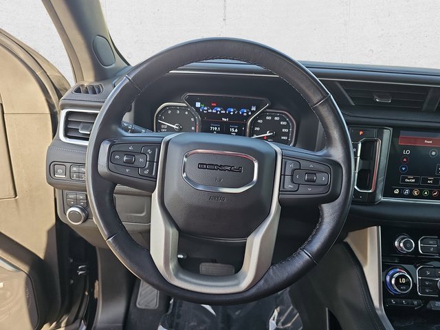 Used 2021 GMC Yukon XL Denali w/ Denali Premium Package image 19