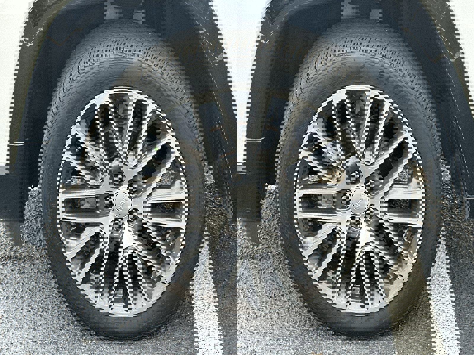 Used 2022 Jeep Compass Limited w/ Elite Group image 13