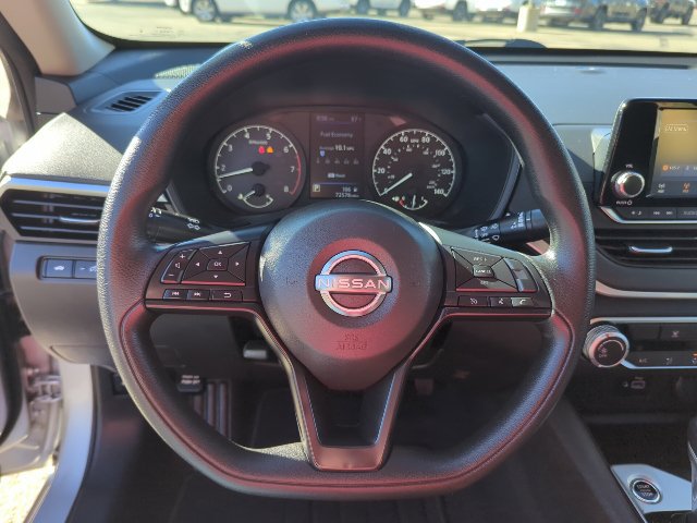 Used 2023 Nissan Altima 2.5 S FWD image 11