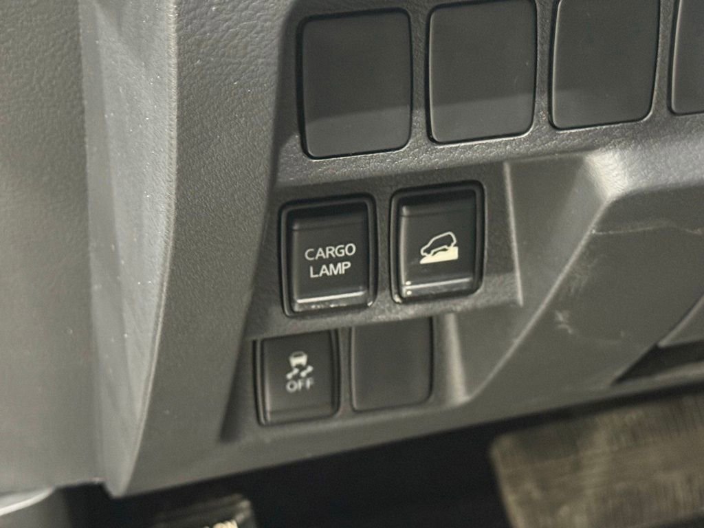 Used 2023 Nissan Frontier SV image 22