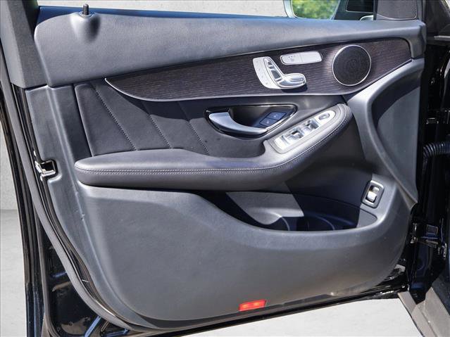 Used 2022 Mercedes-Benz GLC 300 4MATIC image 12