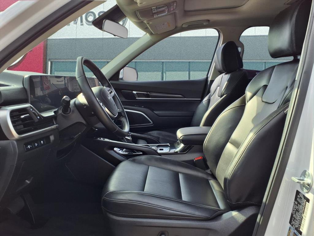 Used 2024 Kia Telluride S w/ S Sunroof Package image 12