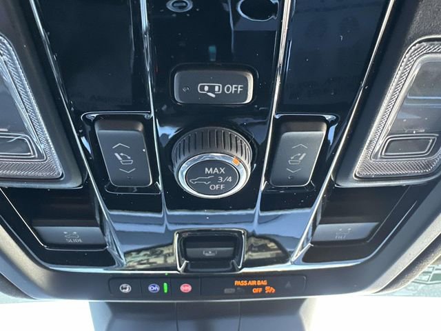 Certified 2025 Cadillac Escalade ESV Premium Luxury Platinum w/ LPO, Floor Liner Package image 54