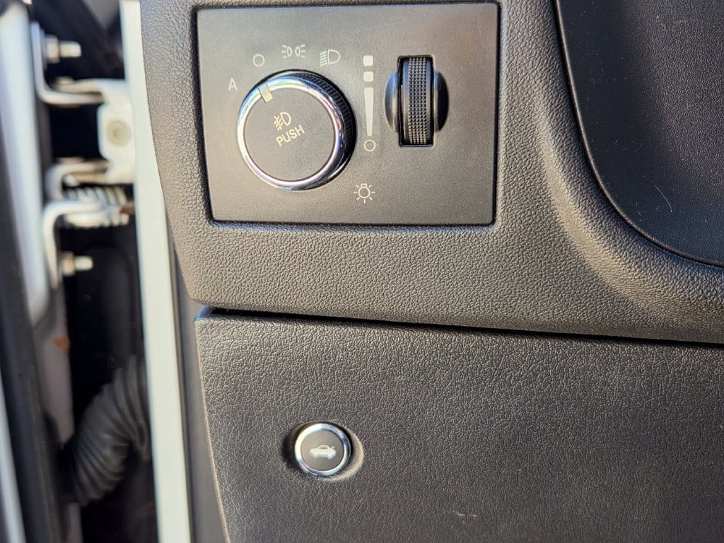 Used 2013 Dodge Challenger R/T Plus RWD image 27