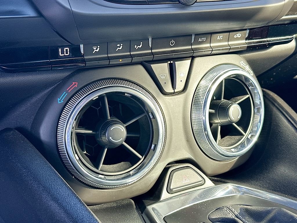 Used 2017 Chevrolet Camaro SS image 16